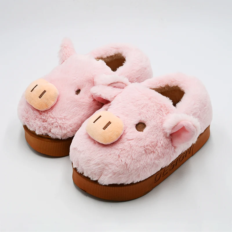 Papuci de bumbac cu cap de porc